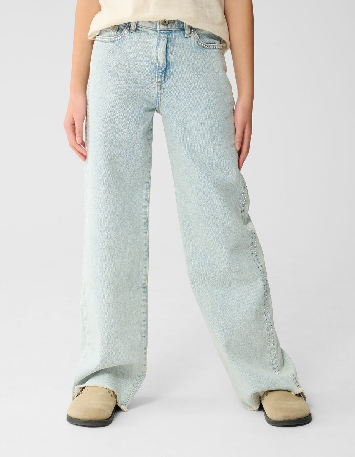Studs Wide Leg Fit Jeans Bleached