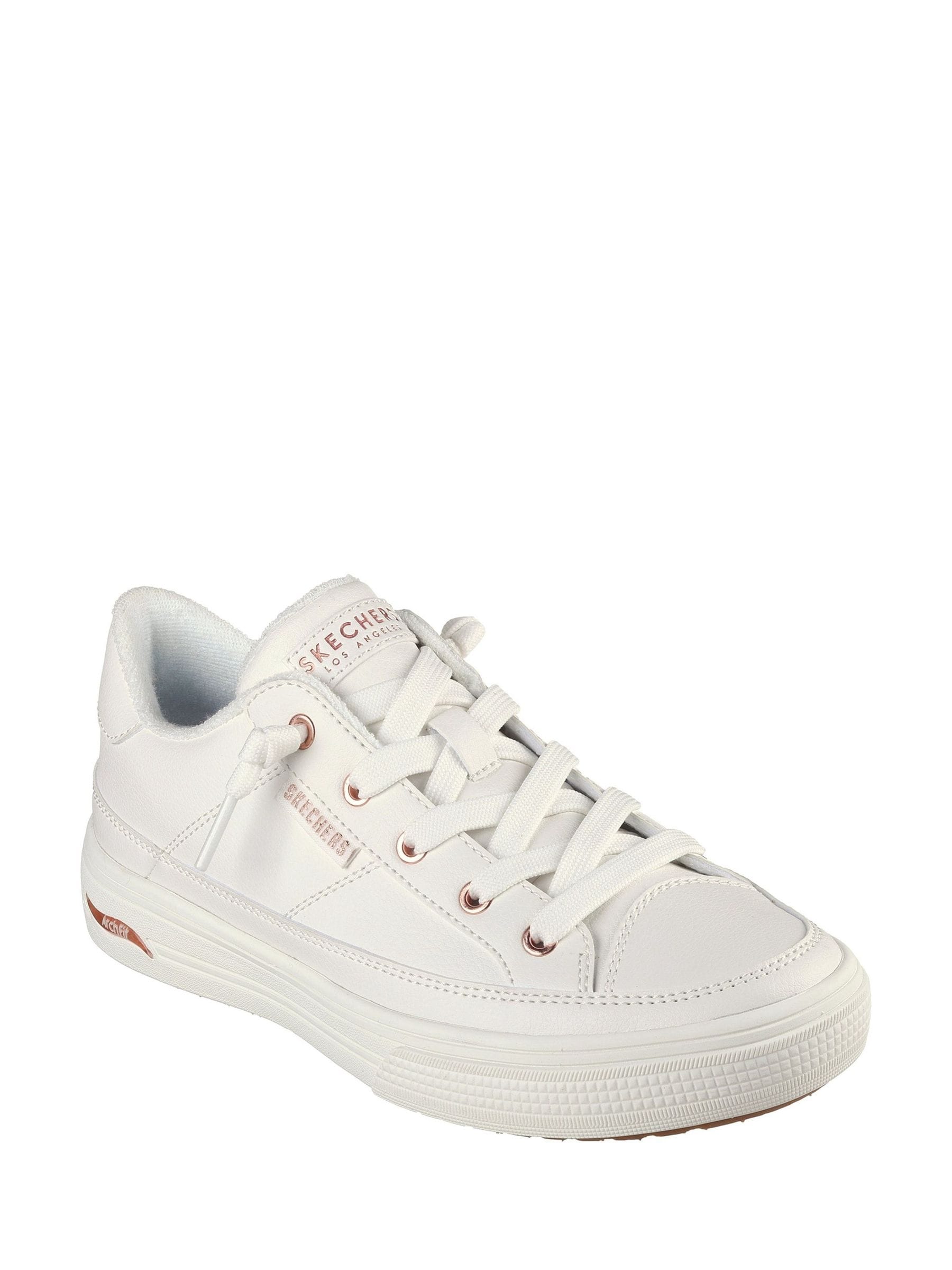 Wit imitatieleer - Skechers Arcade damessneakers met voetboogondersteuning