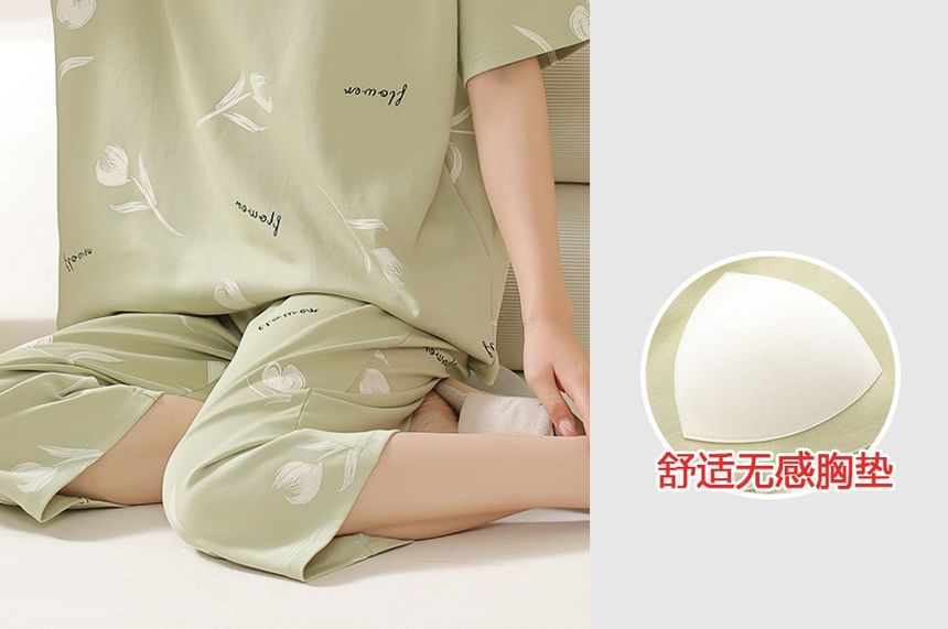 Jeony - Loungewearset: T-shirt met korte mouwen en capribroek