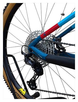 Produit reconditionné . Cube Reaction Hybrid SLT 625 Shimano XT 2021 . VTT électrique . Cube . très bon état