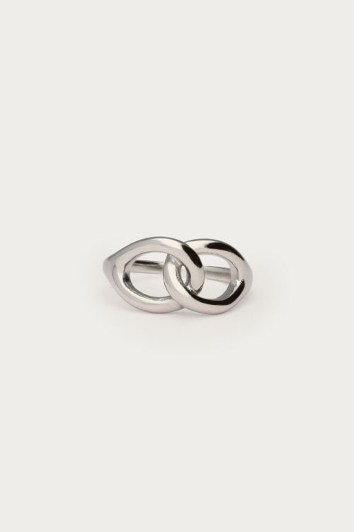 Statement ring gedraaid