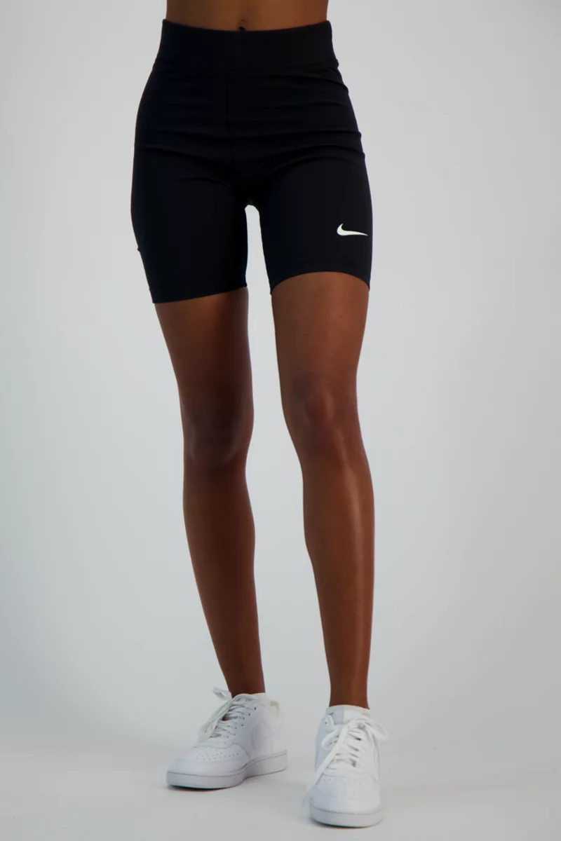 Nike Sportswear Classic 8 Inch Tight Damen Short