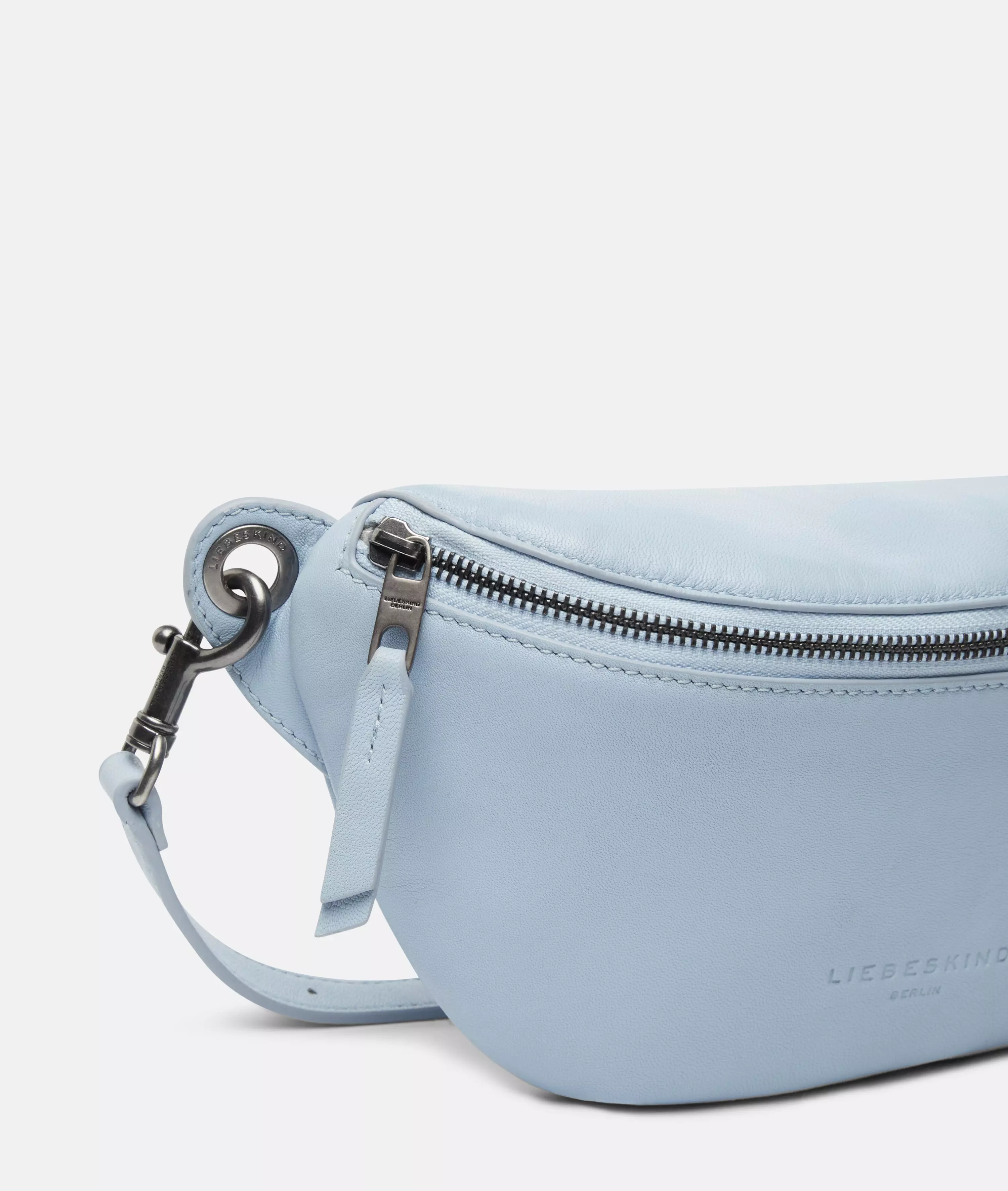 Tavia shoulder bag M Spacious belt bag made from sheepskin