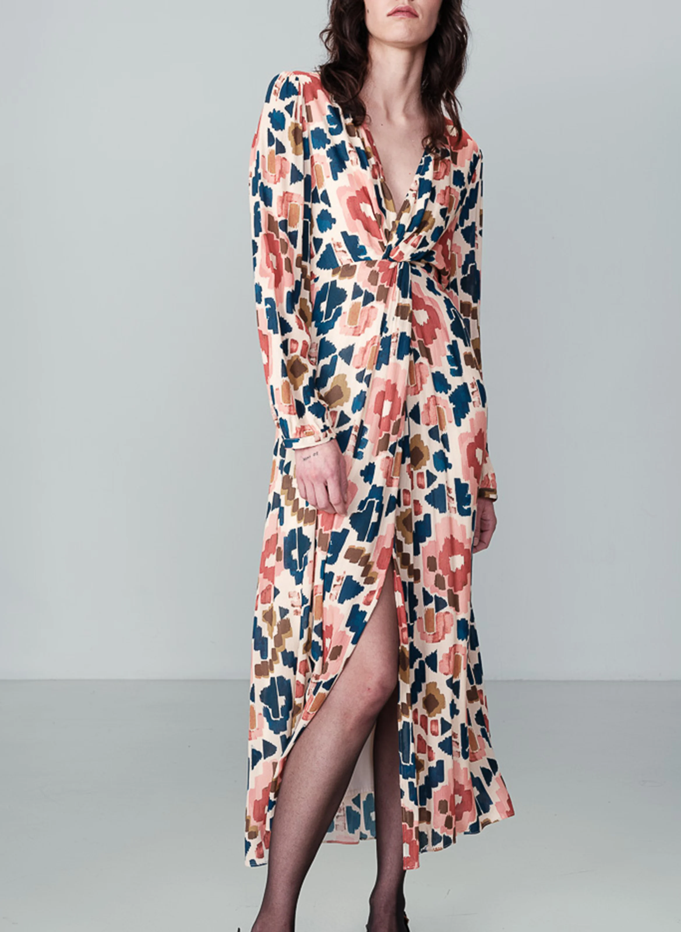 NOUR - Robe longue droite imprimée | Beige