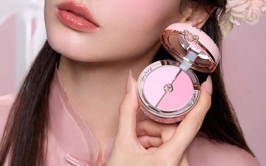 Flower Knows - Bundel: Vlinderwolkkraag Lip & Wang Charm Set