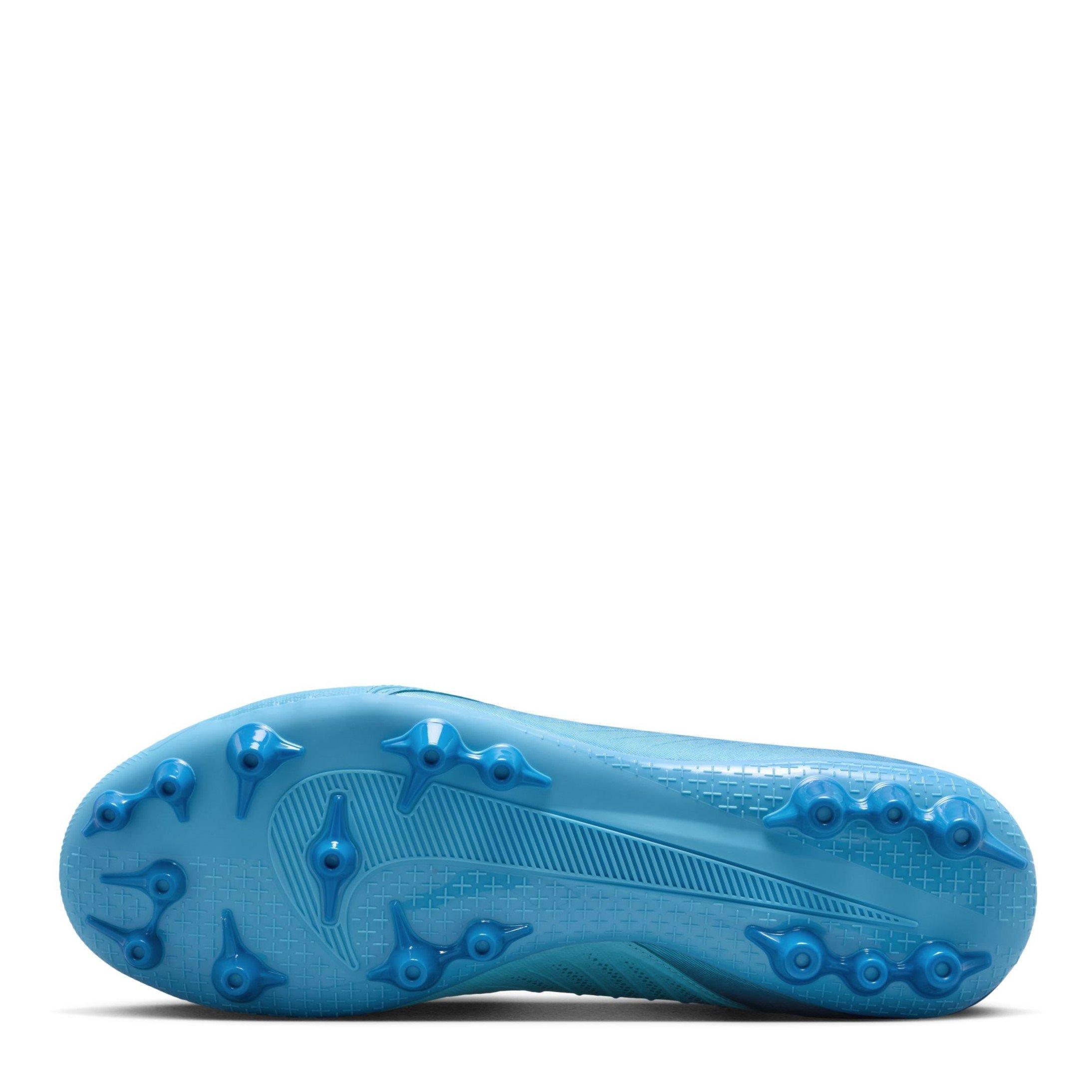 Nike Phantom GX II Acadamy AG Football Boots
