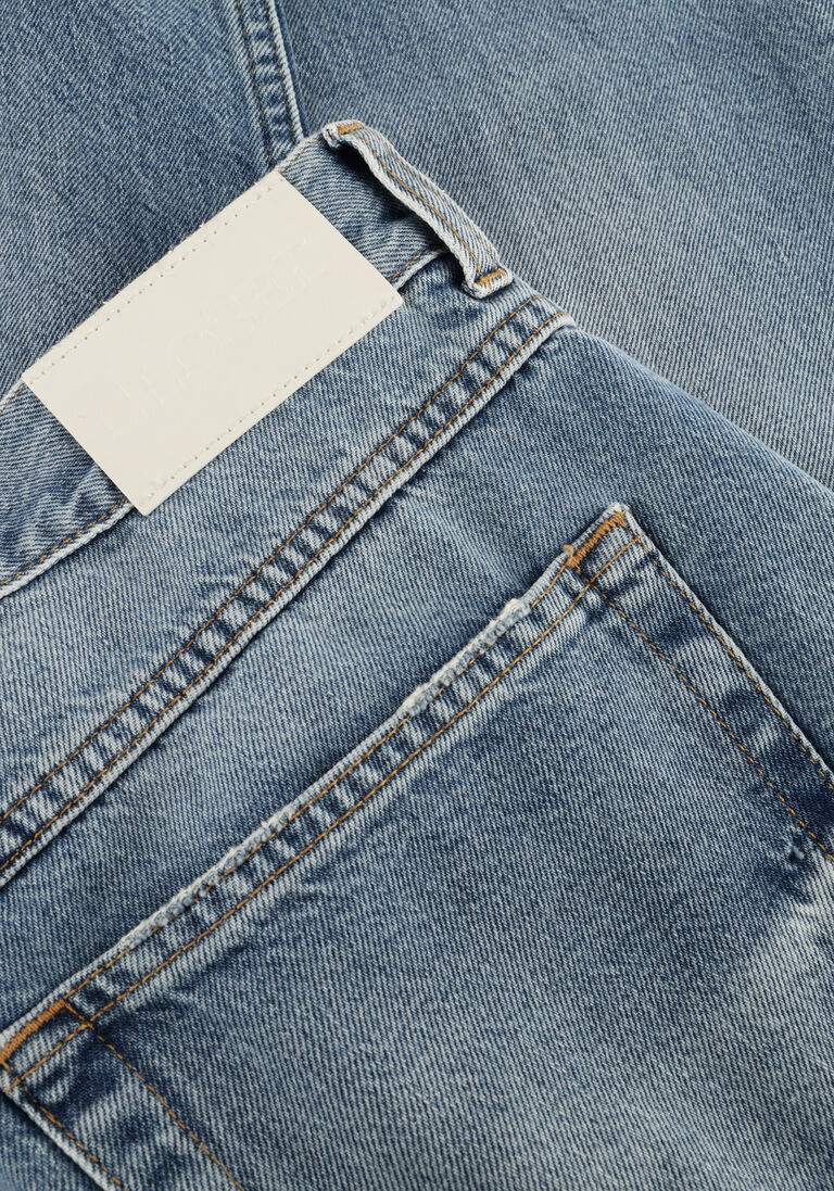 lichtblauwe closed straight leg jeans jonta