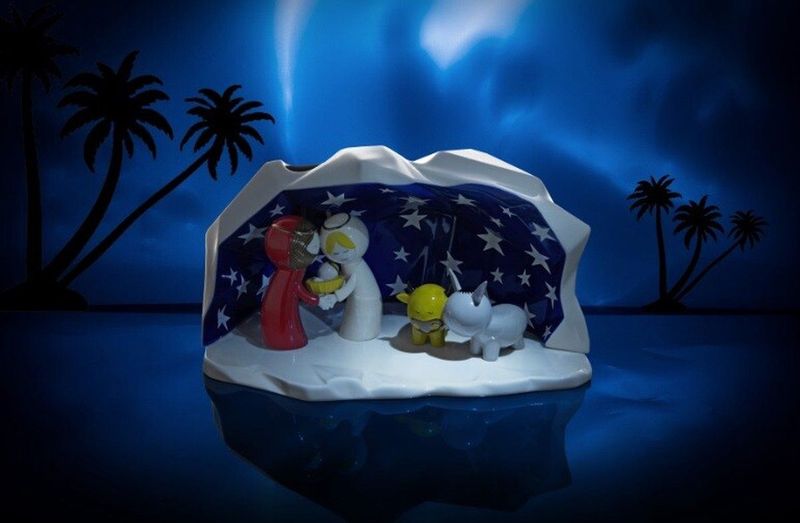 Alessi Kerststal Happy Eternity Baby - AGJ01 W - Porselein - 27 x 14 x 20 cm - Handgedecoreerd