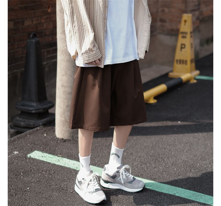 Bay Go Mall - Losse, effen shorts