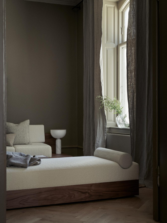New Works Kizu tafellamp large Gris du Marais