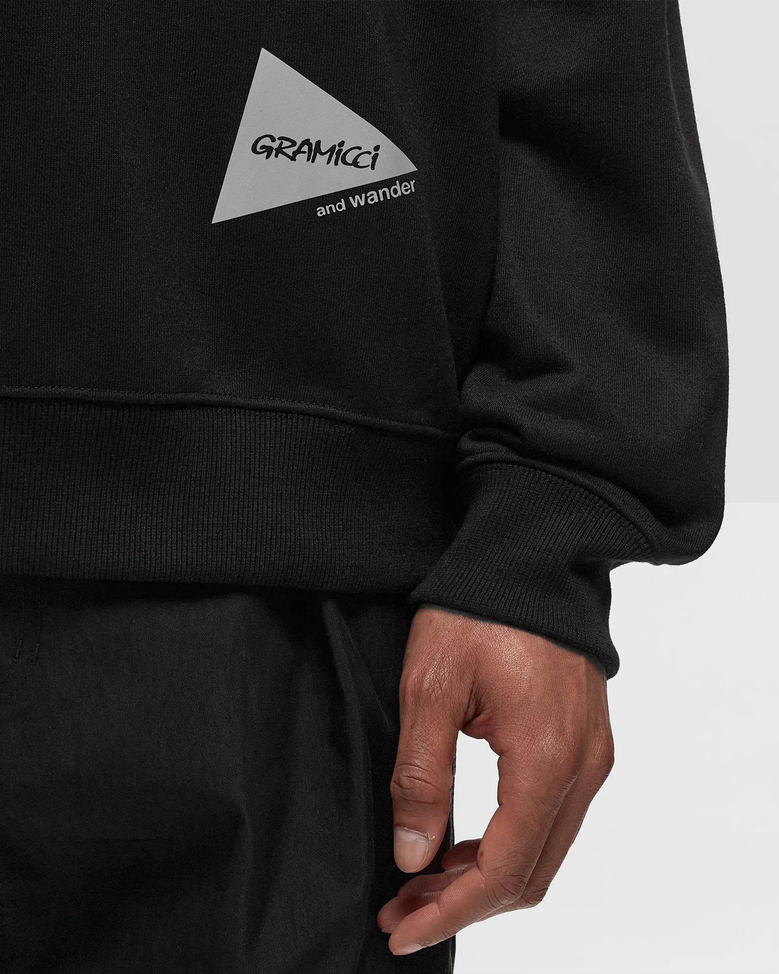 Gramicci X AND WANDER PRINT SWEATSHIRT