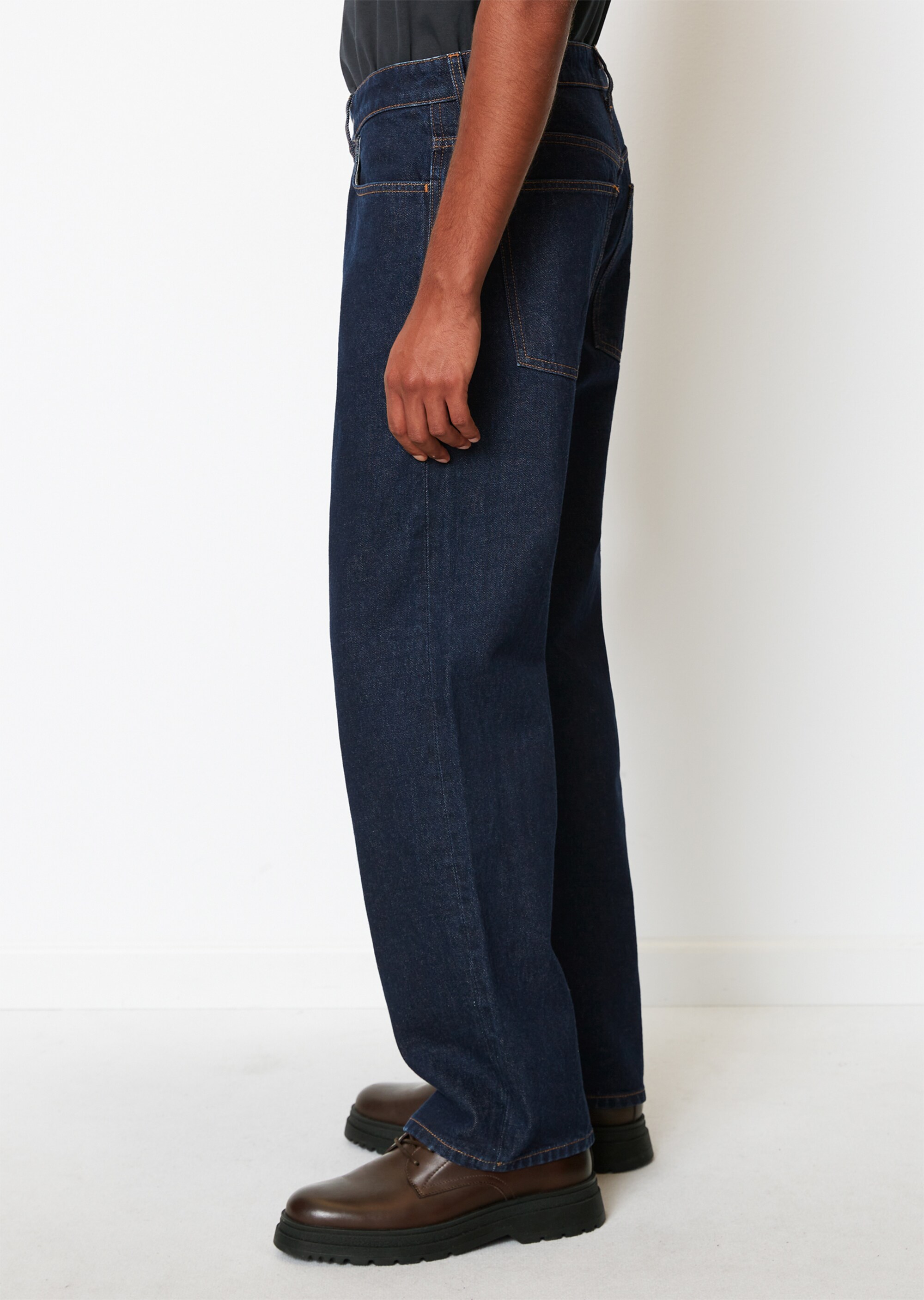 MO'P X CHEVIGNON Jeans Modell RONNEBY straight aus recycelter Baumwolle