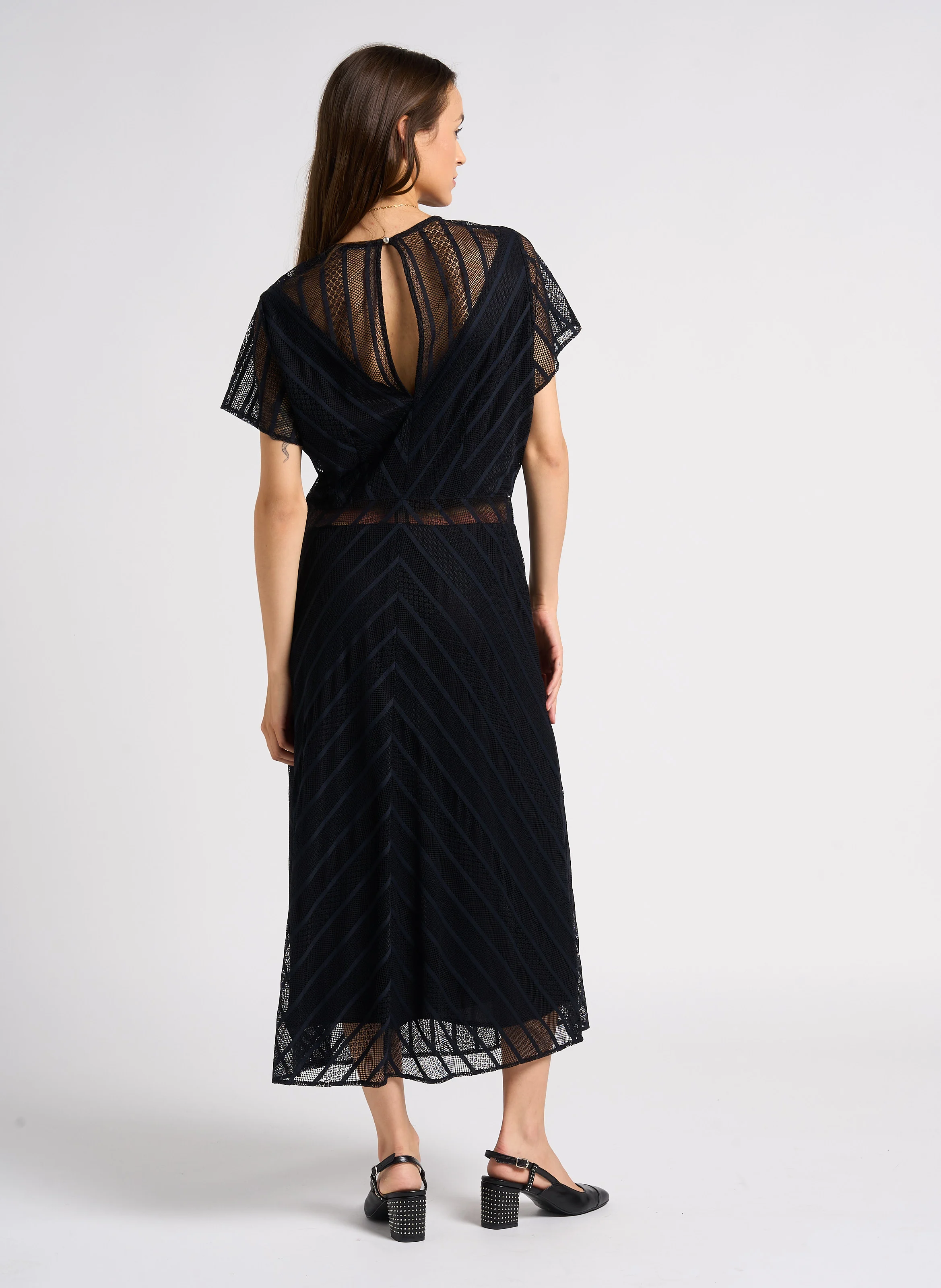 Robe midi droite col rond en dentelle | Noir