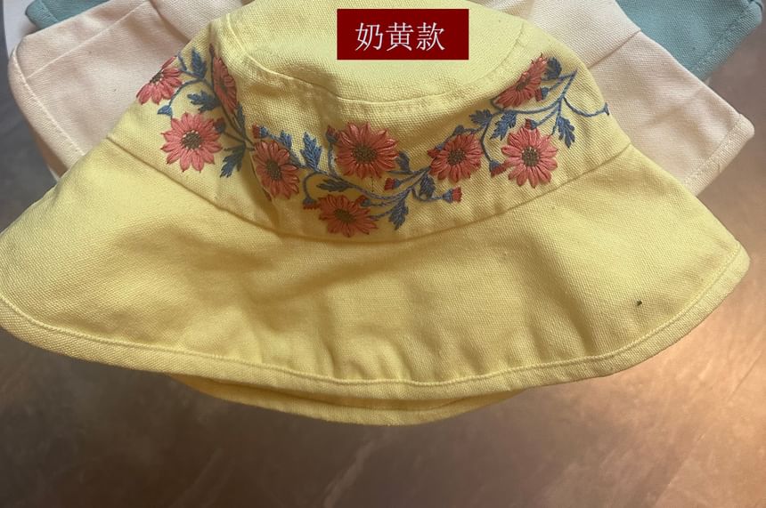 Embroidery Kingdom - DIY borduurpakket voor een denim bucket hat (verschillende ontwerpen)