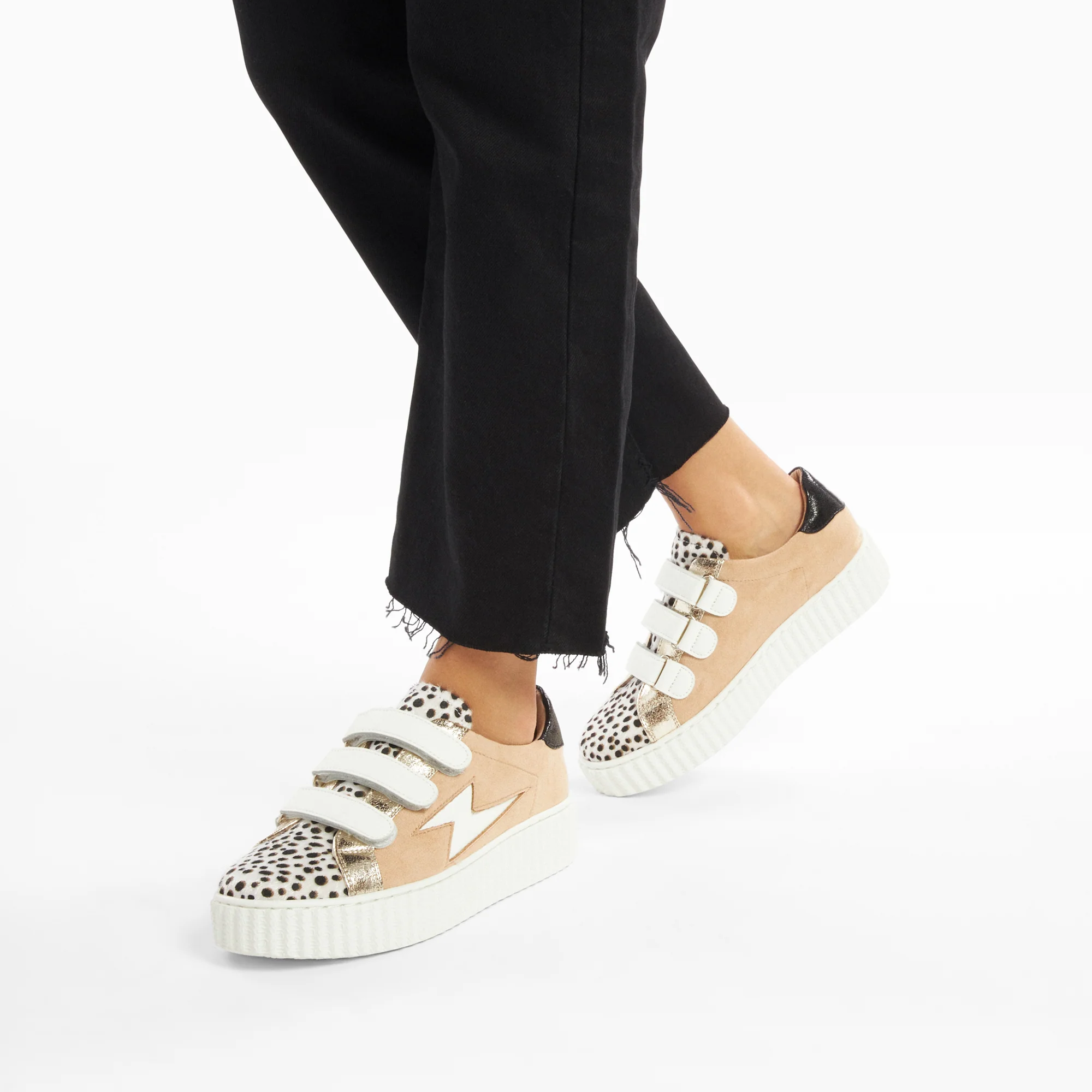 Sneakers-Baskets éclair Scarlett beiges à empeigne léopard