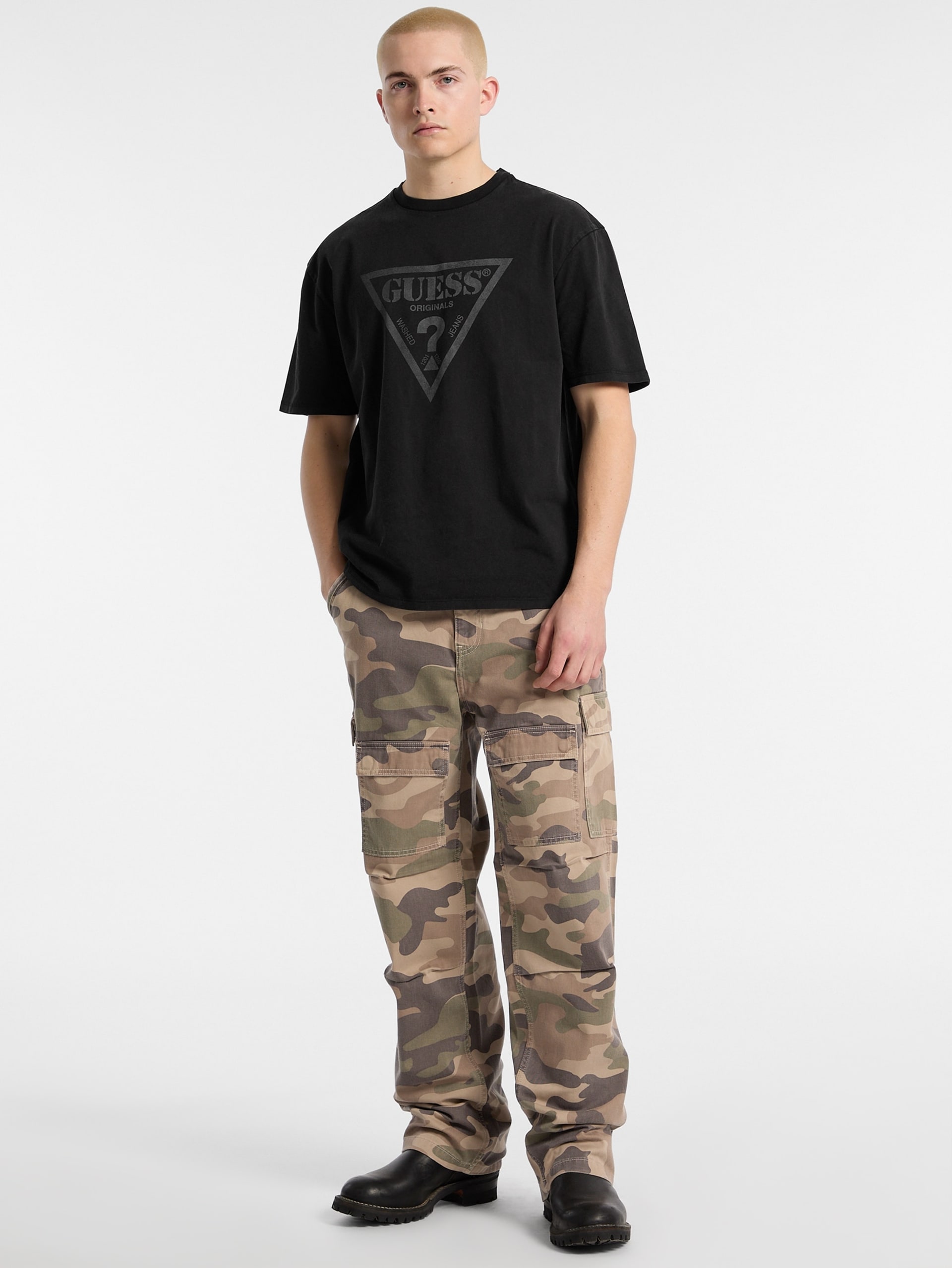 Camiseta GUESS Originals Eco Vintage Triangle