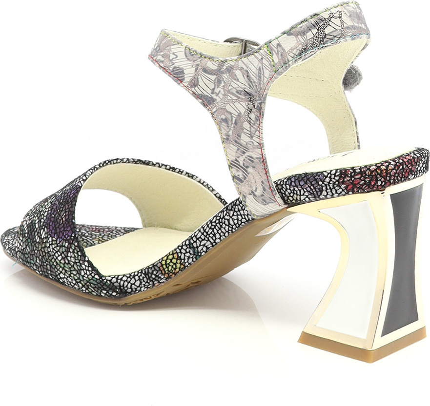78329 LAURA VITA