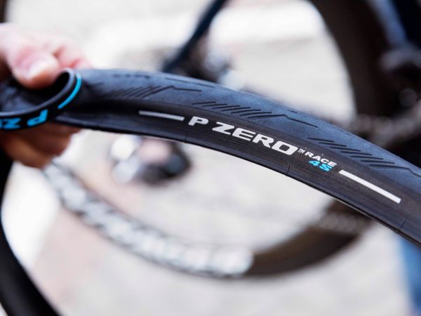 Pirelli P Zero Race 4S Foldedæk, 700x26C