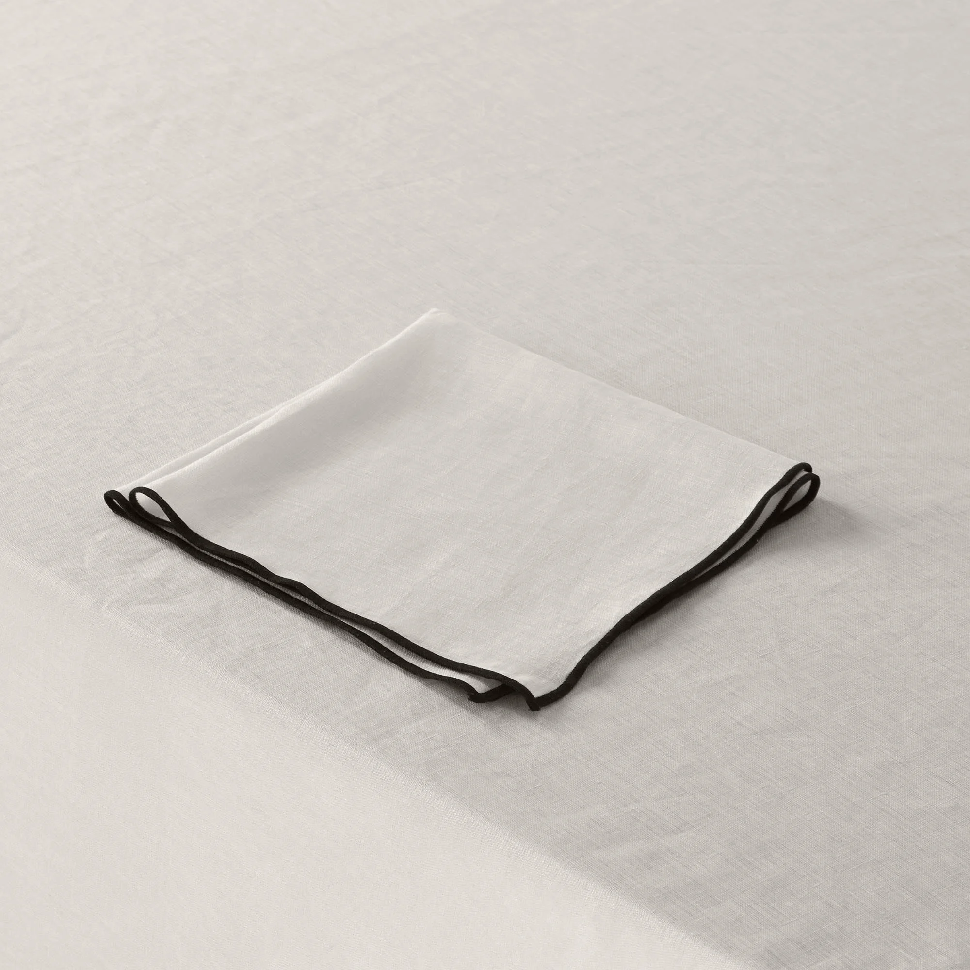 CARLINA - Nappe carrée | Beige