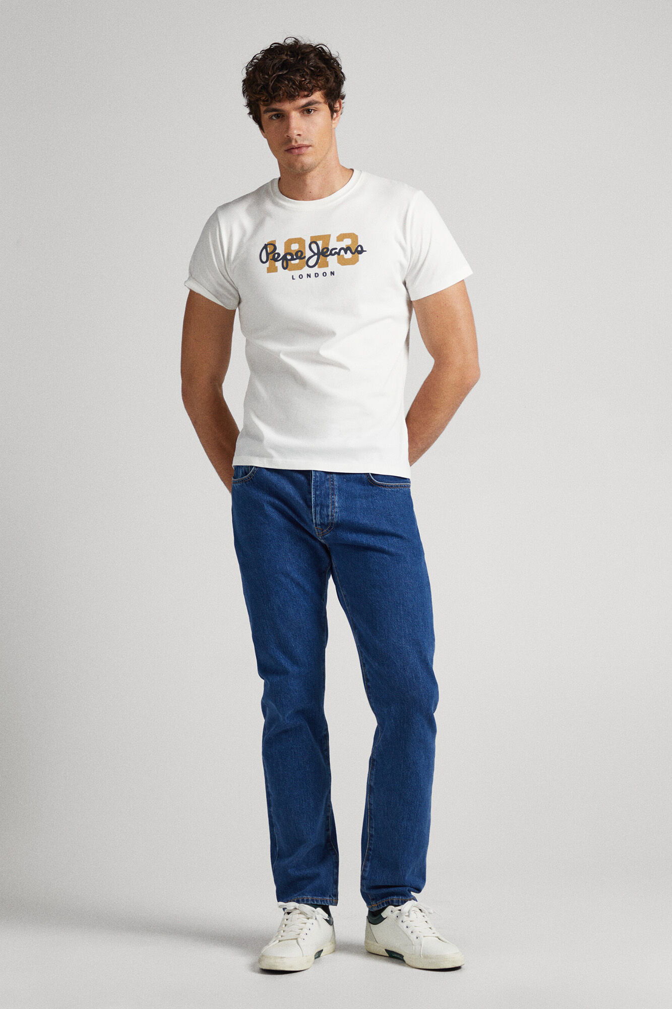 Camiseta com o logotipo de 1973