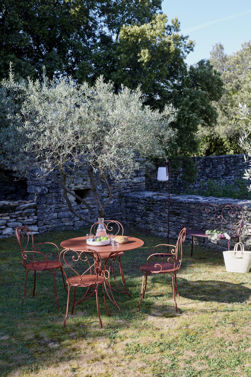 Fermob 1900 tuinstoel met armleuning Rosemary