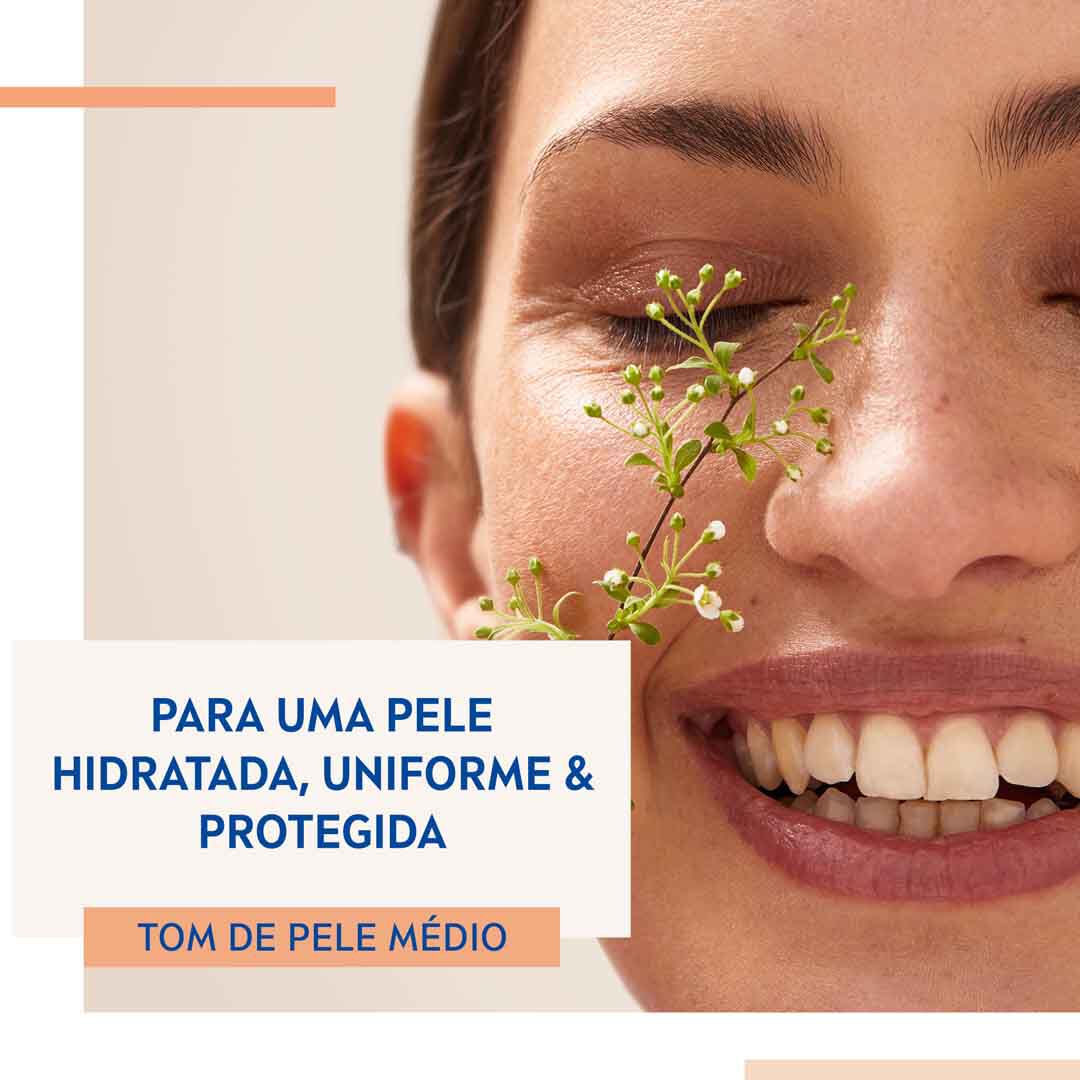 NIVEA  BB Cream Hidratante Aperfeiçoador (Tom Médio) - 50ml