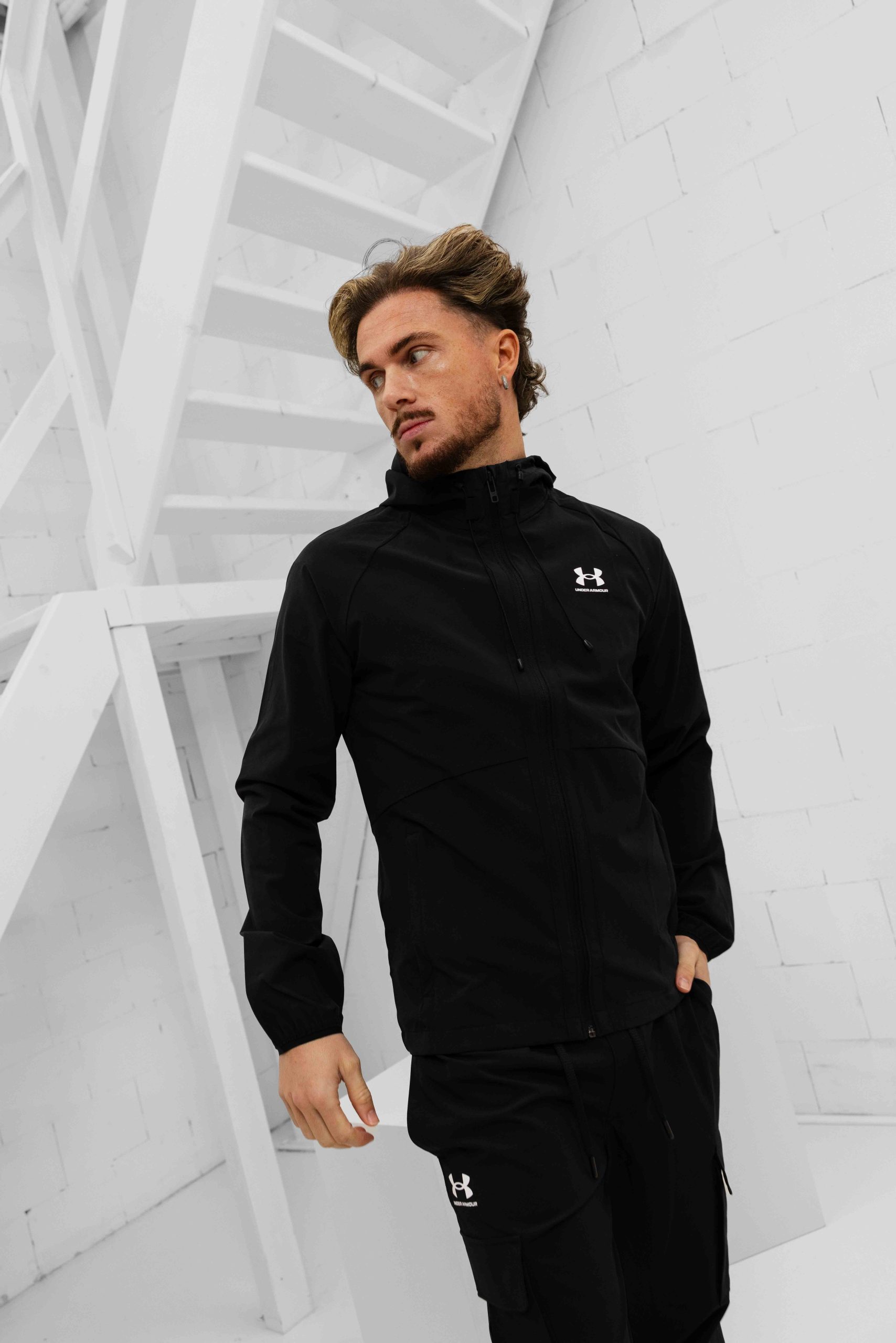 Under Armour Vibe Woven Cargo Trainingspak Heren Zwart