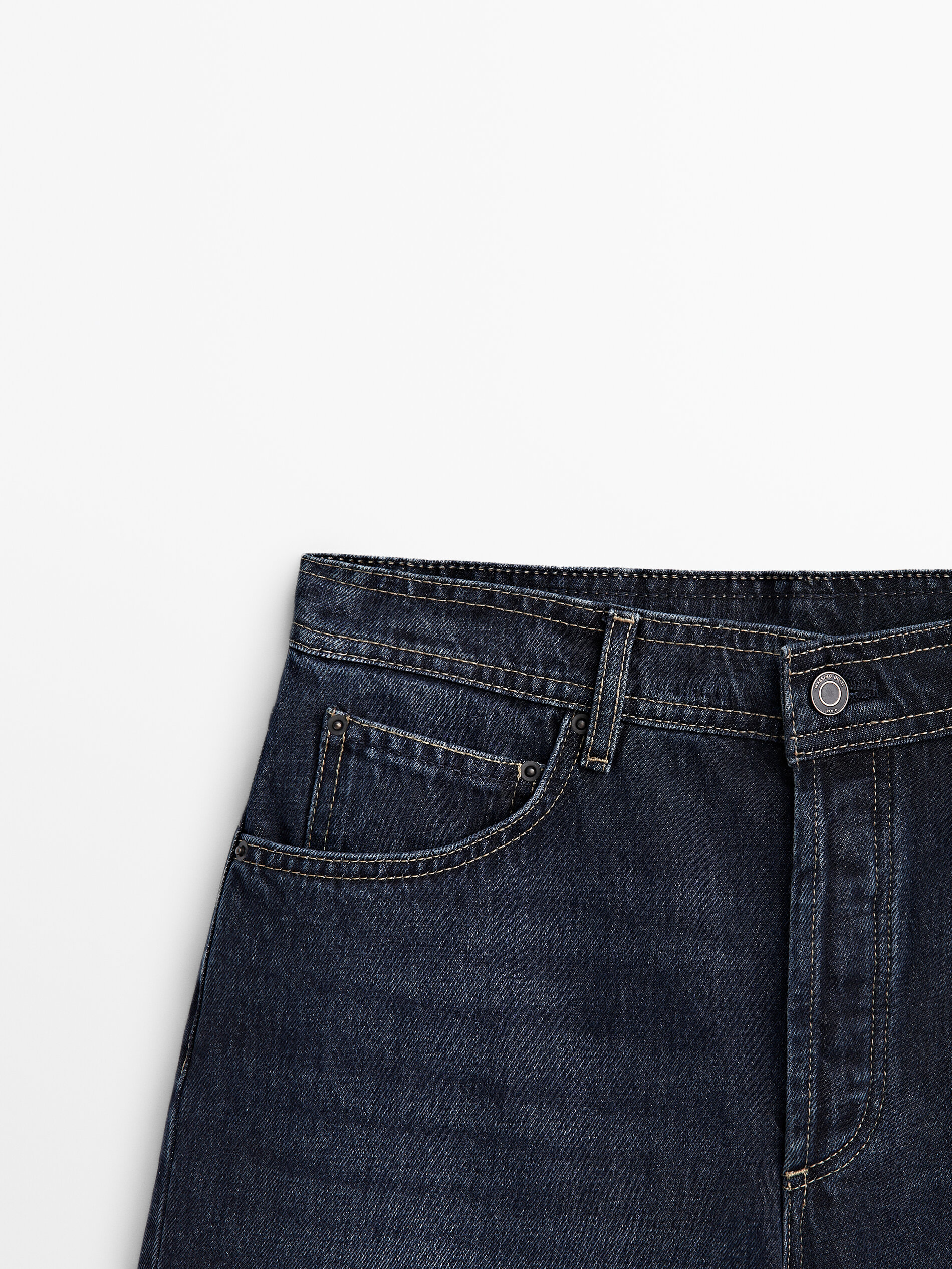 Shorts jeans de cintura alta com bolsos de couro - AZUL MÉDIO