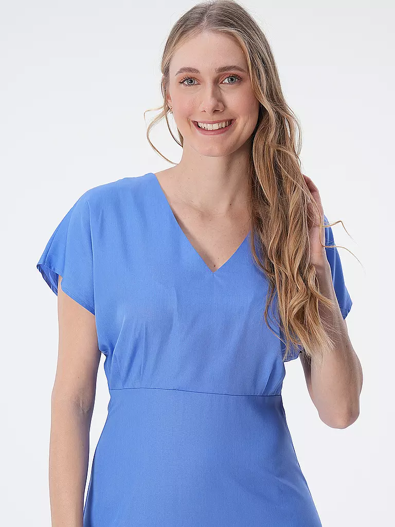 ARMEDANGELS Midikleid AALBINE hellblau