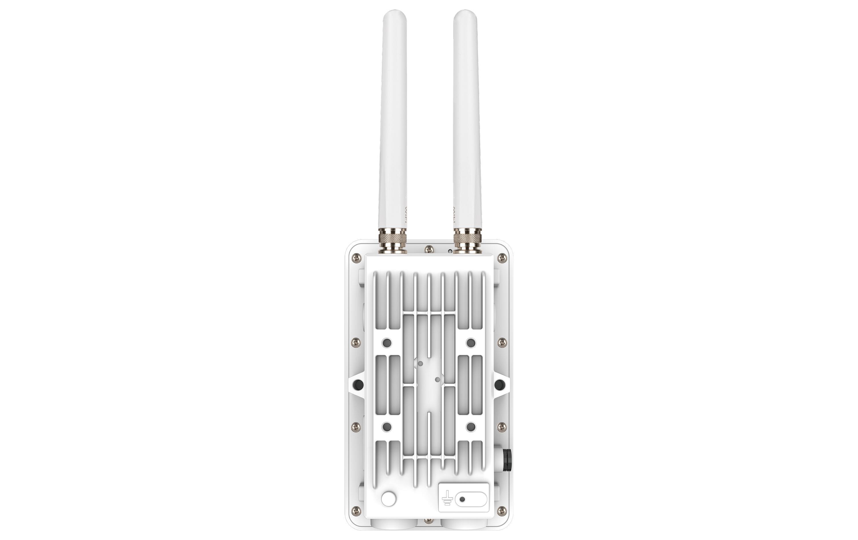 Outdoor Access Point DIS-3650AP<br>Outdoor Industrial AC1200 Access Point