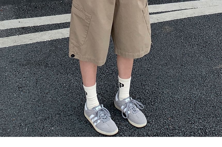 Vernanah - Mid Rise Plain Cargo Shorts