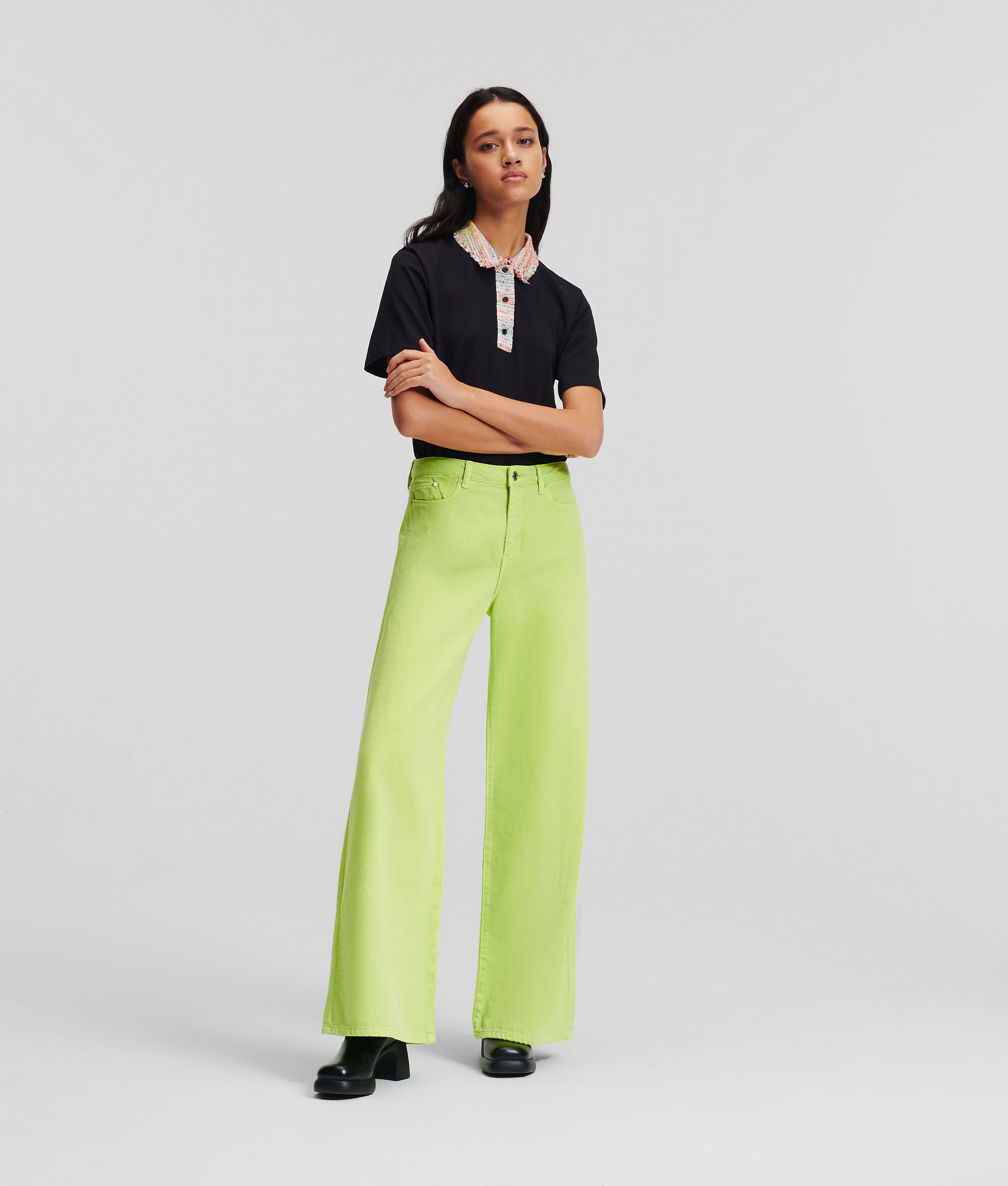 JEAN LARGE À TAILLE HAUTE