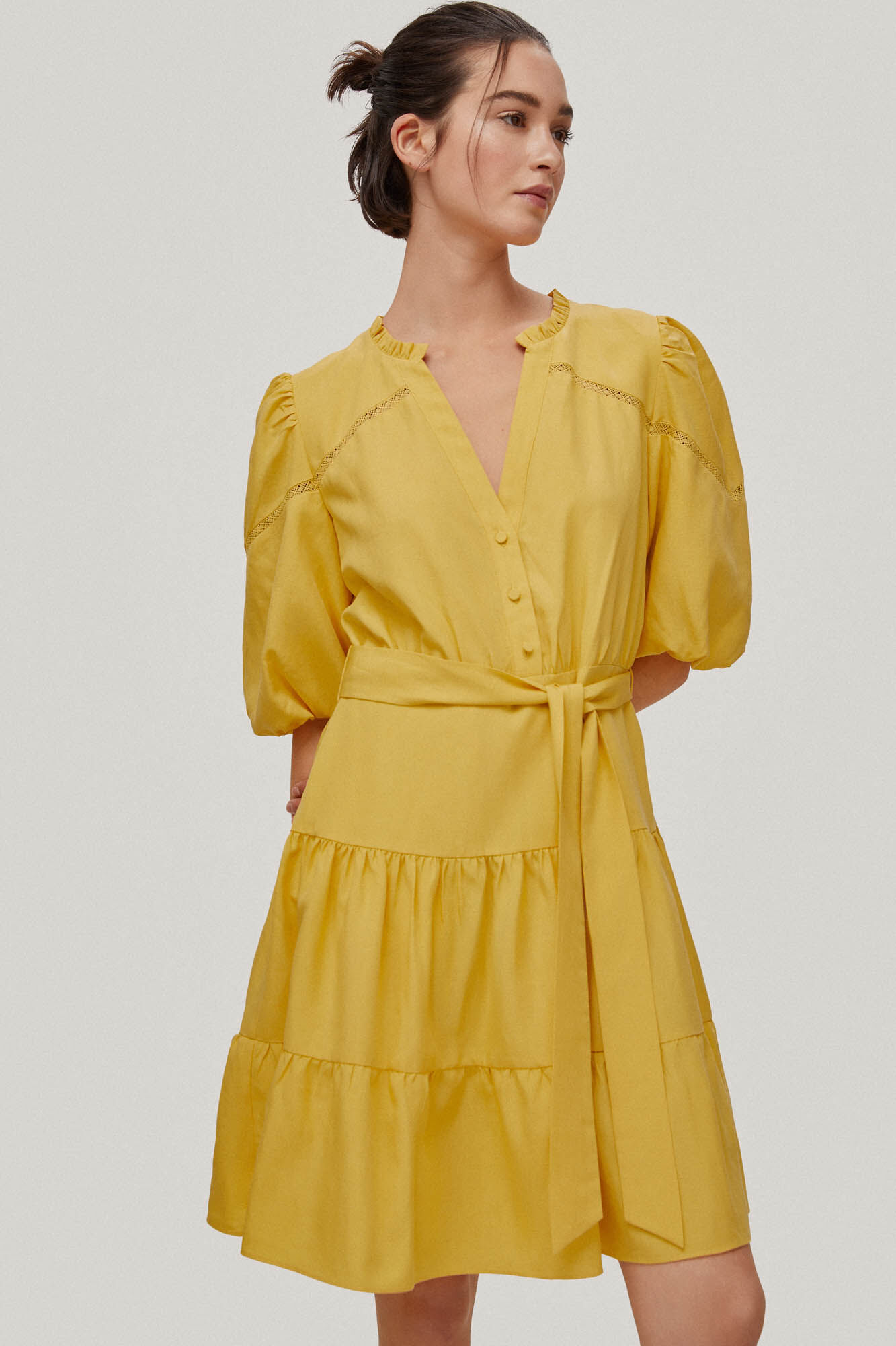 Vestido justo, estampa de mangá - Amarelo