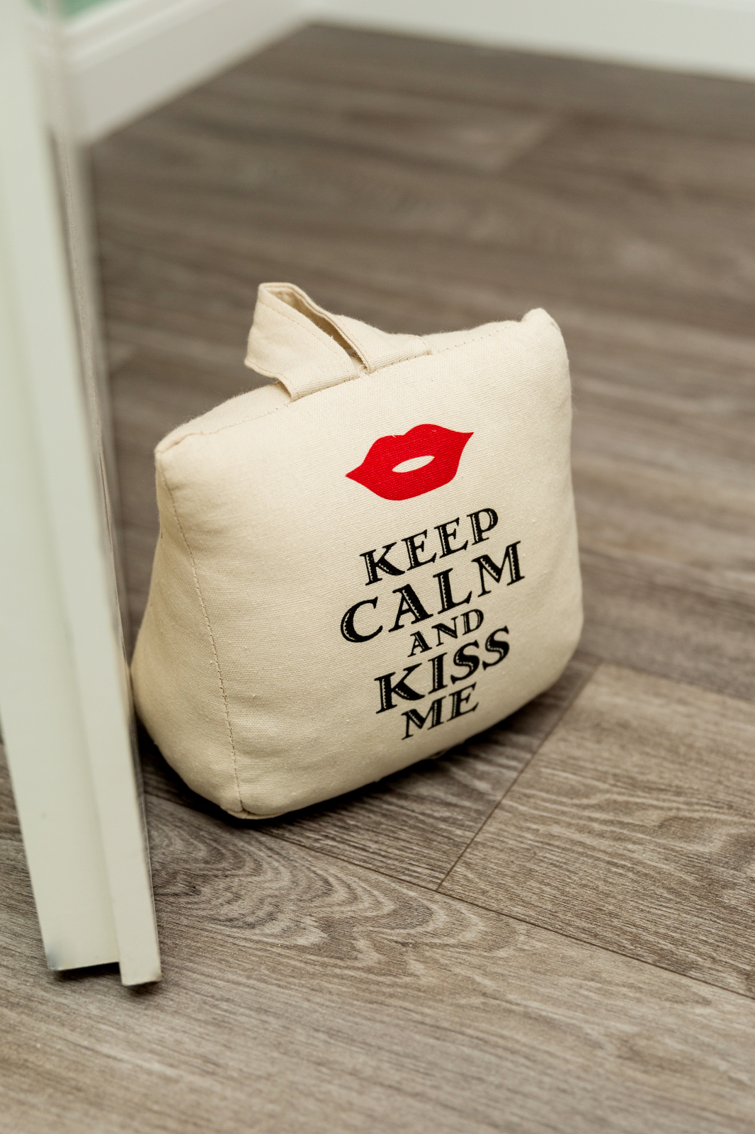 Türstopper KEEP CALM AND KISS ME - beige