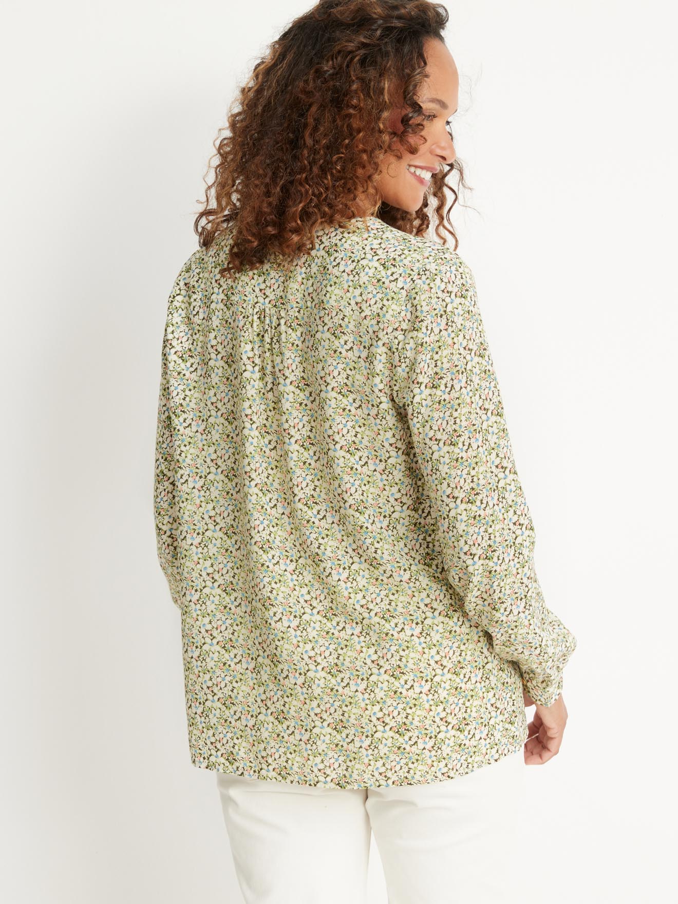 Blouse toute boutonnée