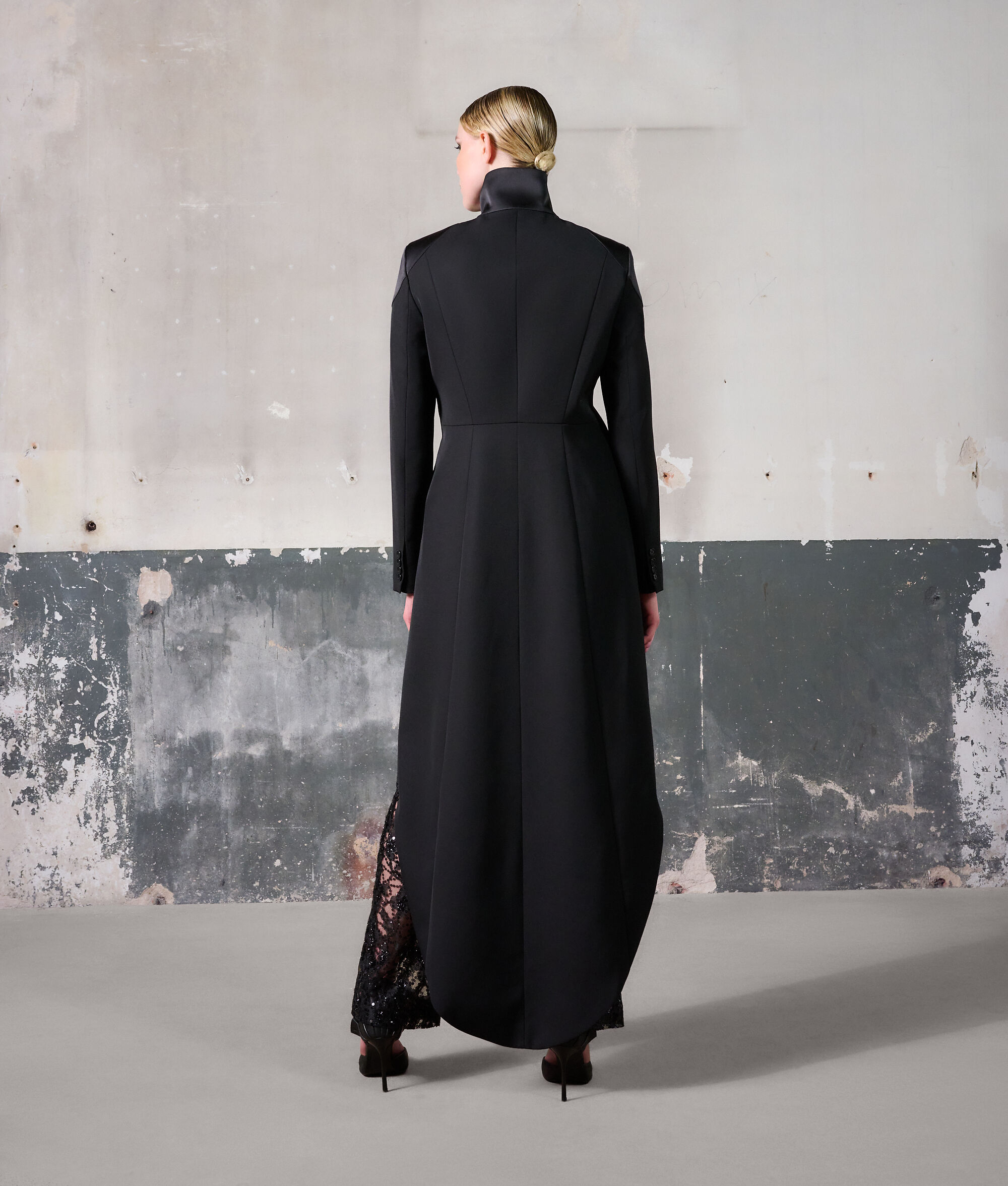 VESTE QUEUE-DE-PIE EN SATIN