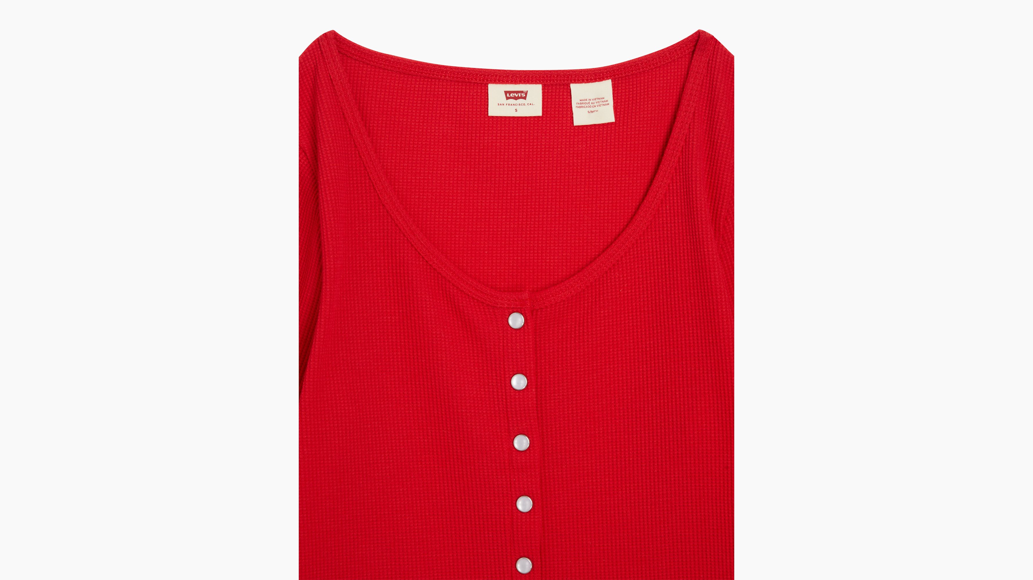 Dry Goods haut boutonné maille gaufrée - Script Red - Rouge