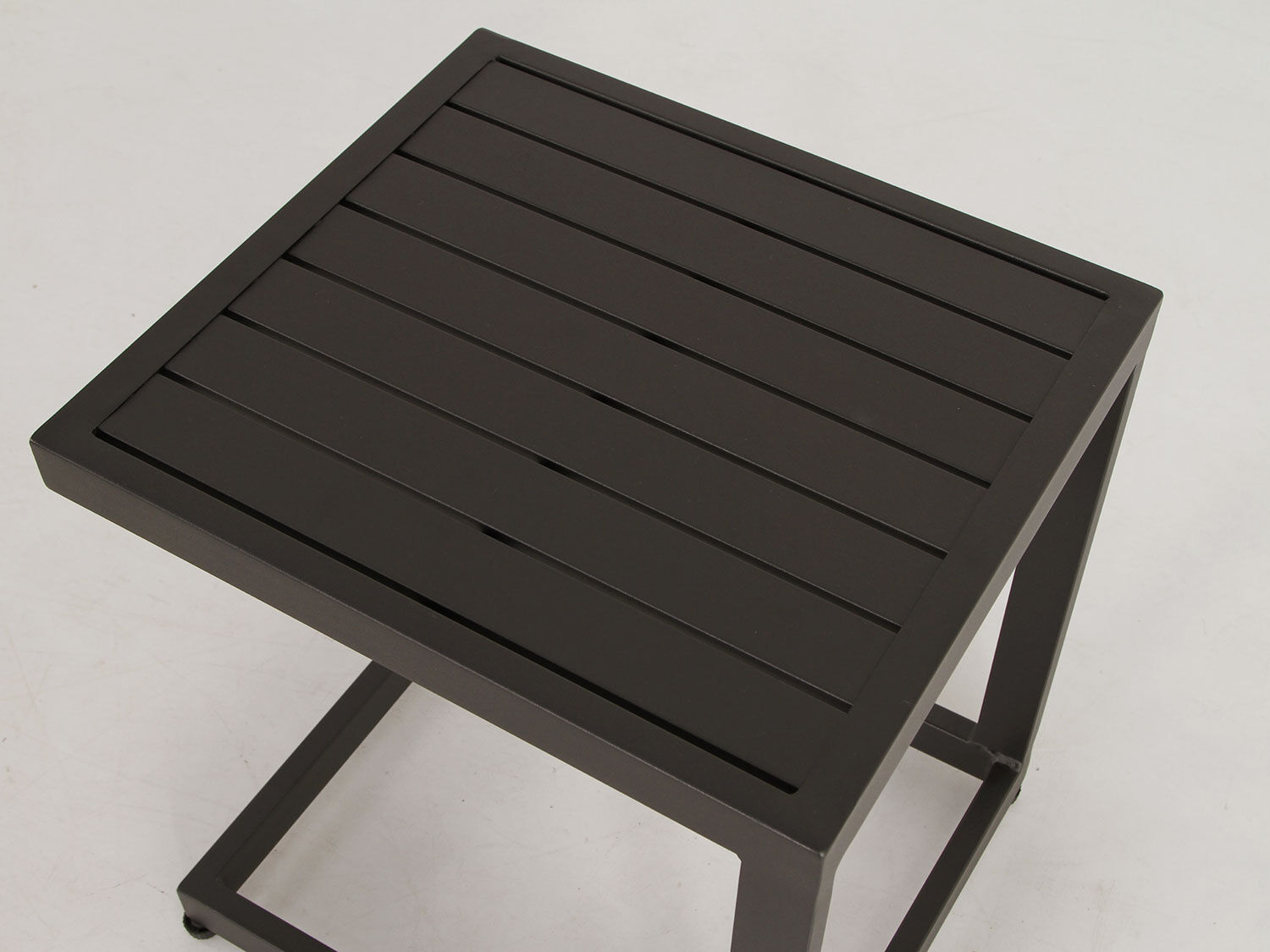Daybed Sarah 2 Loveaseats mit Beistelltisch