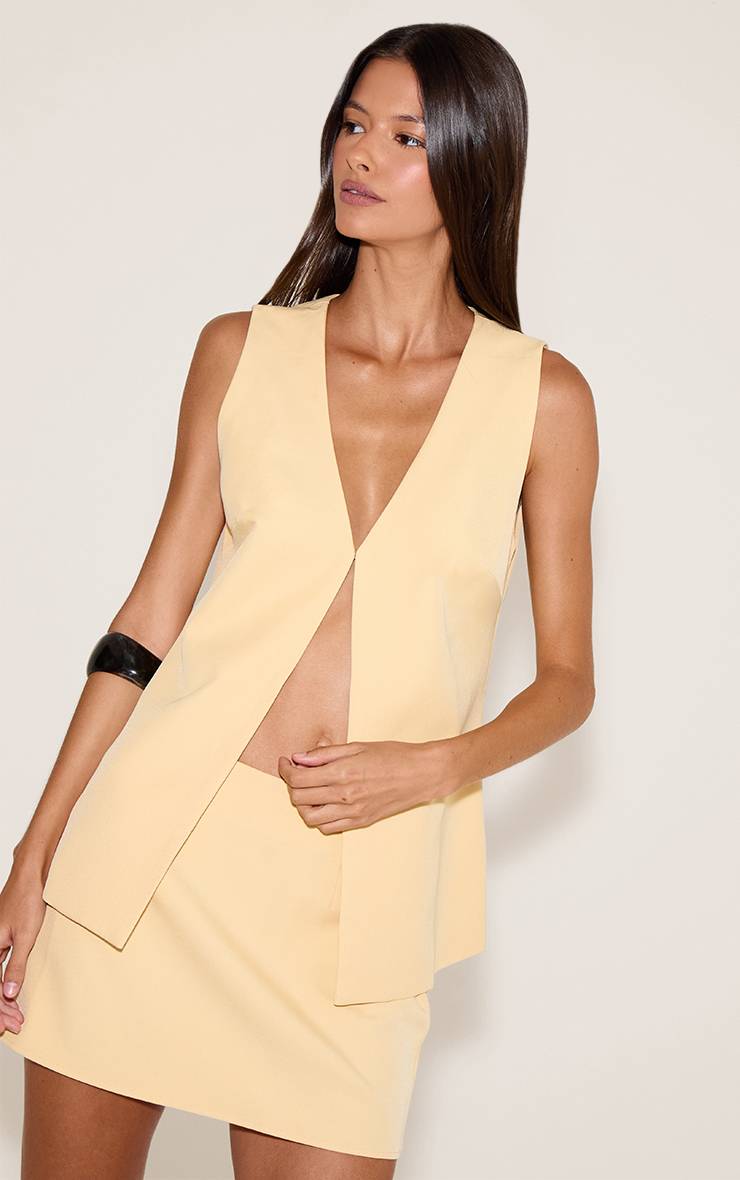 Butter Yellow Ensemble Coordonné Gilet Ajusté Tissé À Agrafes