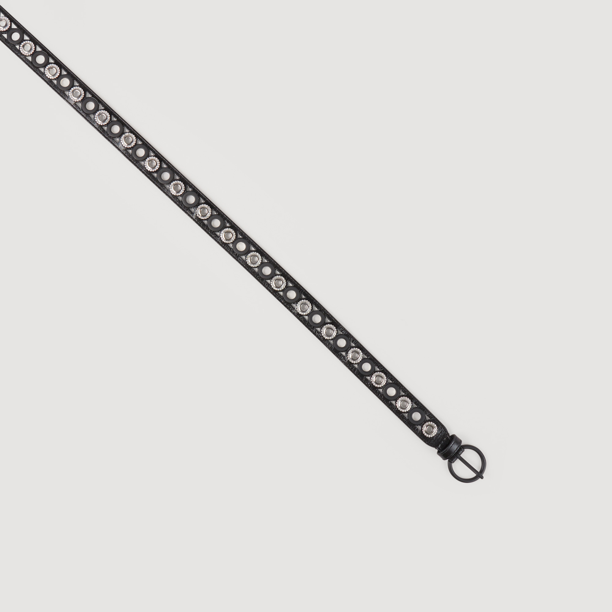 Ceinture en cuir á œillets
