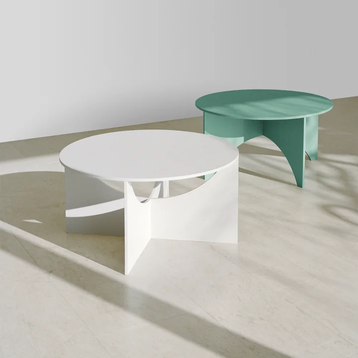 e15 - Charlotte Couchtisch, H 40 cm, signalweiss
