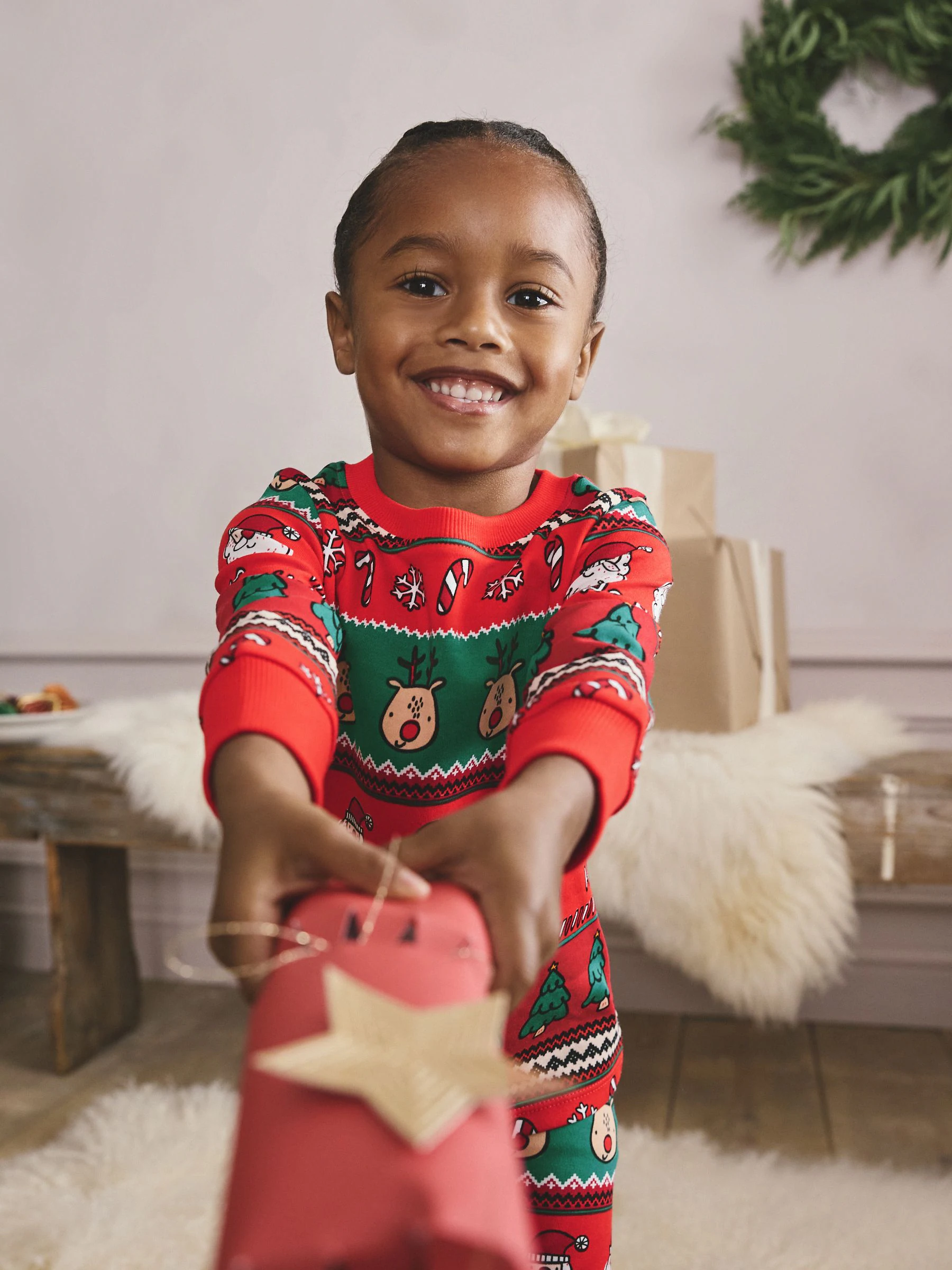Rood met fairislemotief - Enkele Knusse Kerstmis Pyjama's (9mnd -10jr)