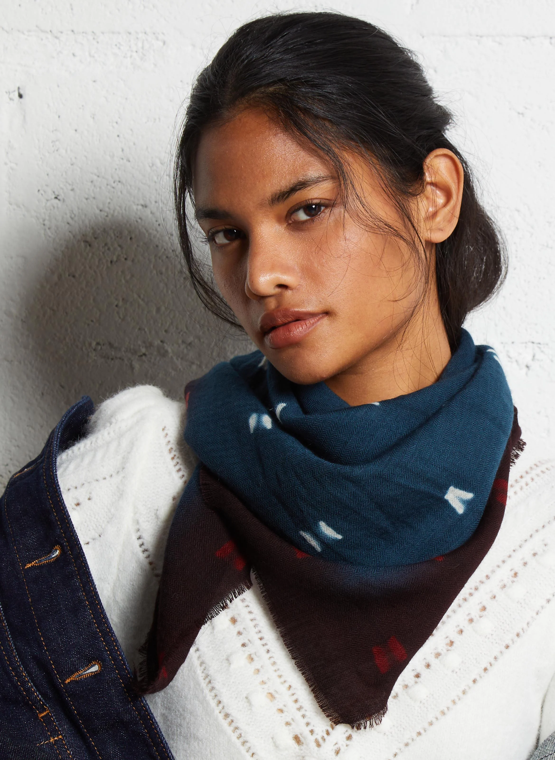 N°746 - Foulard en laine | Bleu
