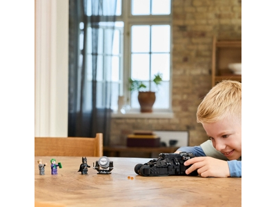 LEGO Batman™ Tumbler vs. Two-Face™ en The Joker™ (76303)