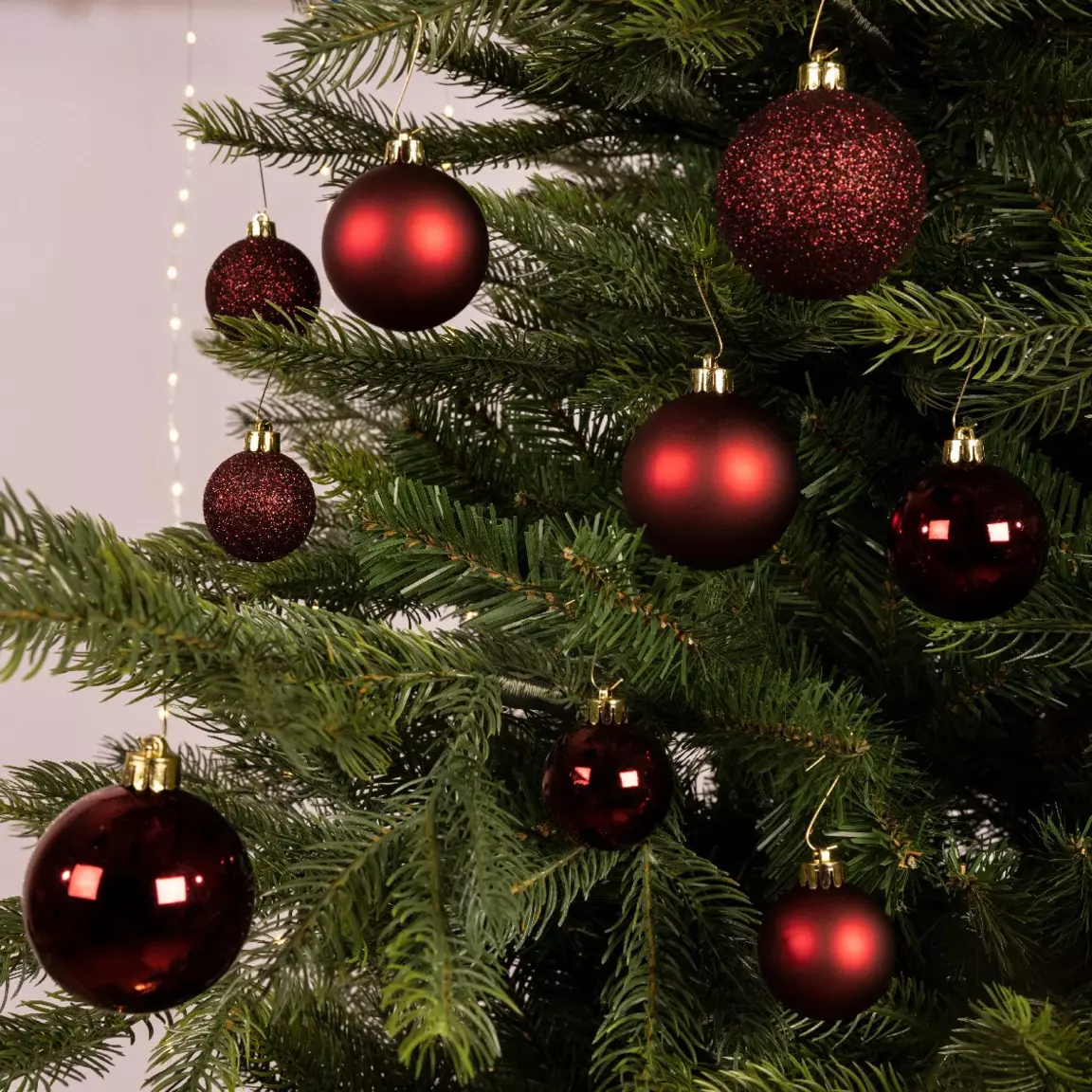 Lot de 30 boules de Noël Alpine assorties Bordeaux