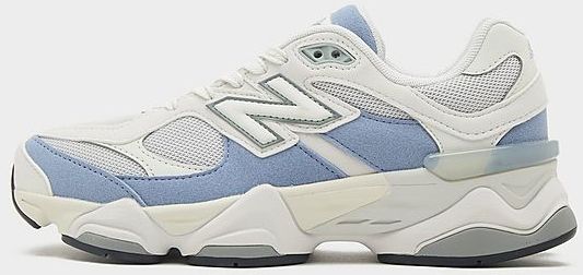 New Balance Women sneakers