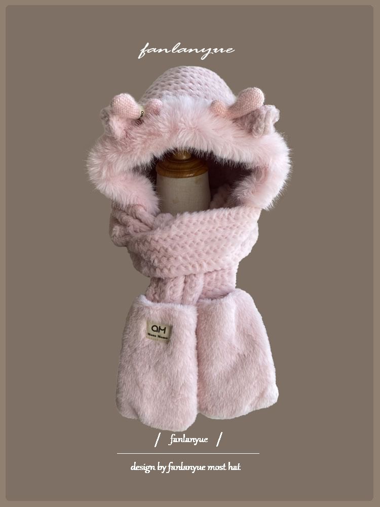 Zaalouk - Hertenhoorn Fluffy Hooded Scarf