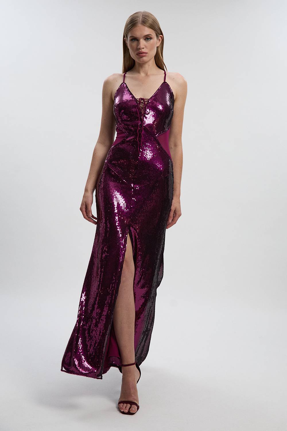 KarenMillen Robe Longue Petite en Maille Power à Sequins avec Décolleté Dos-Nu, Laçage Devant et Fente