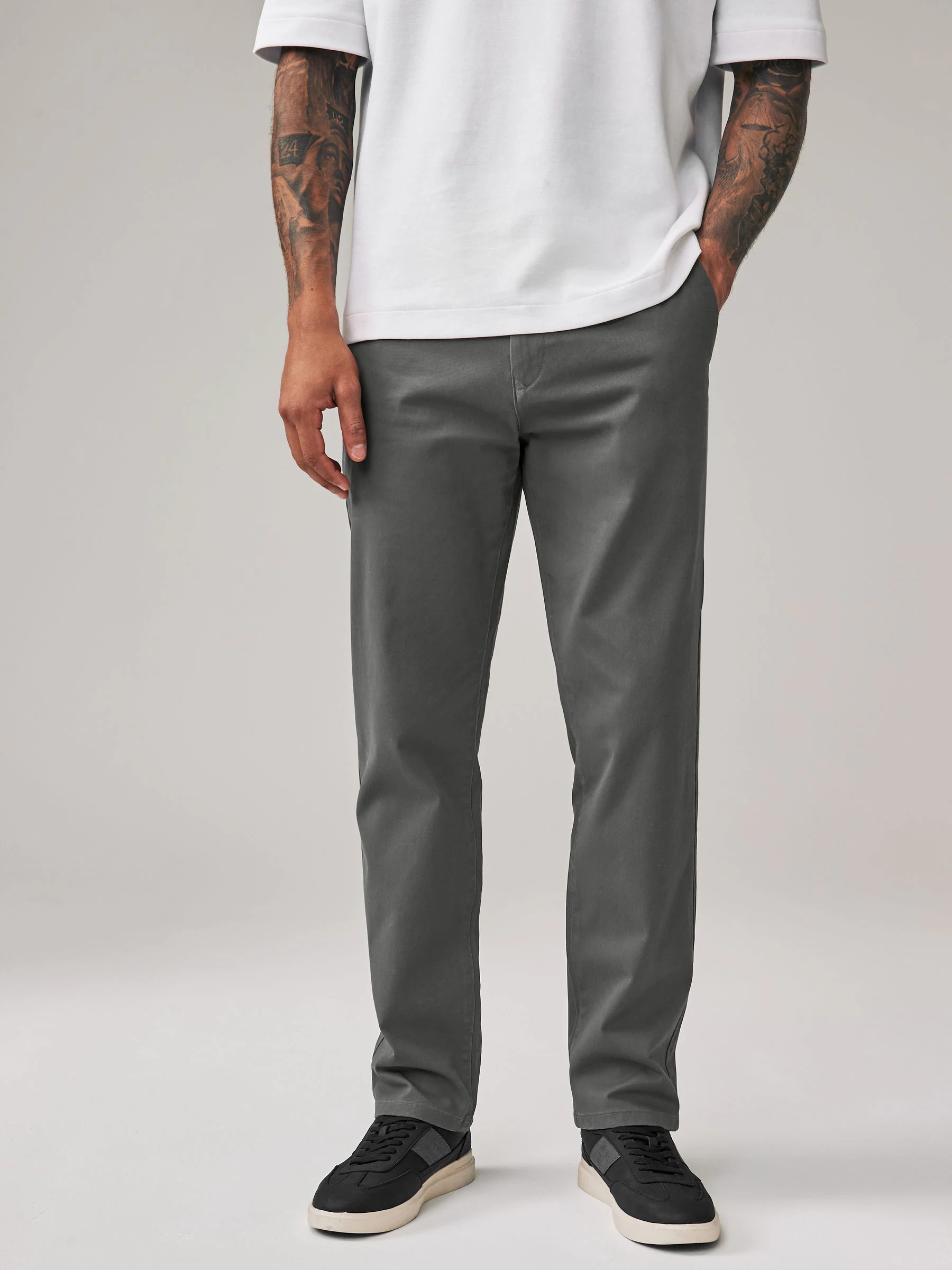 Donkergrijs - Straight fit - Stretchy chino