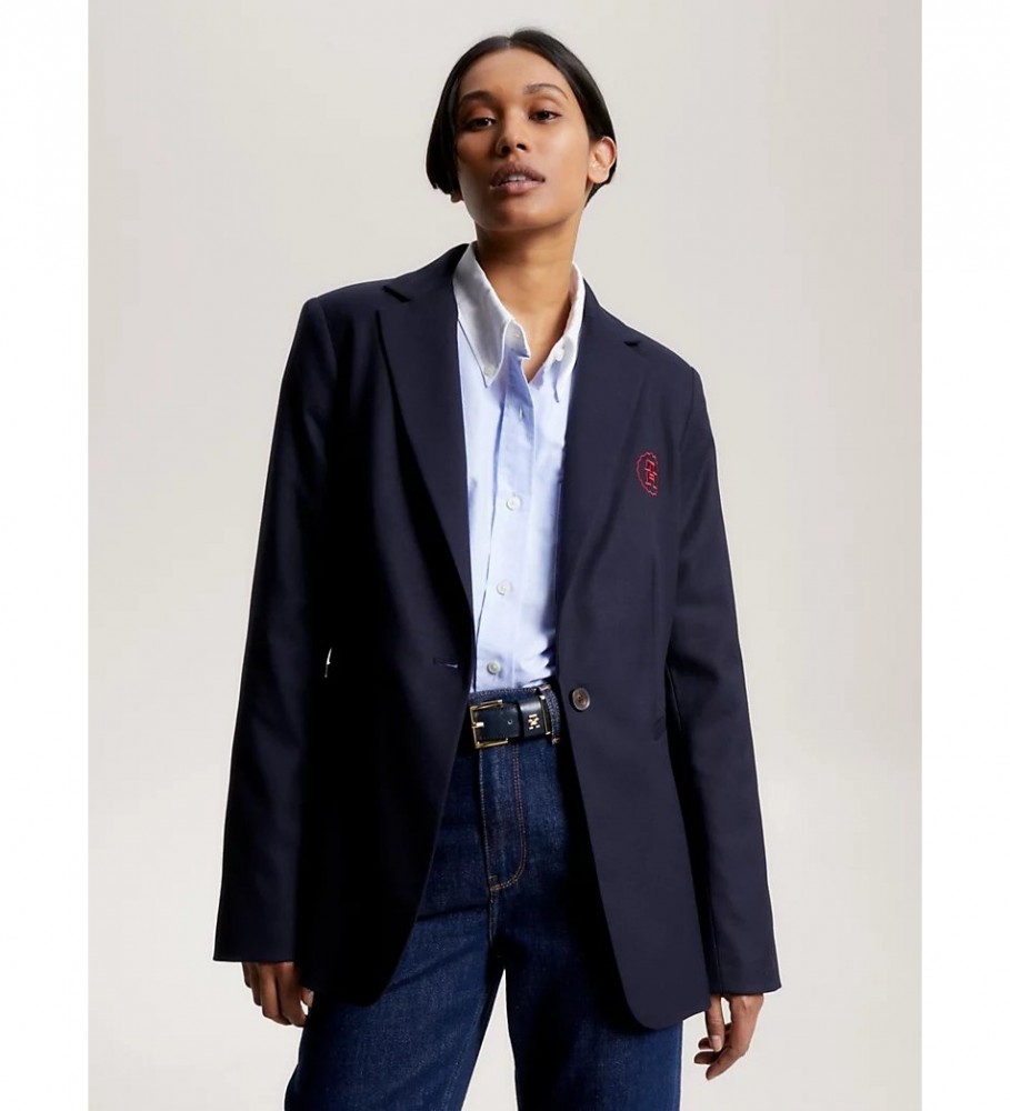 Blazer Tommy Hilfiger com monograma em estilo náutico.